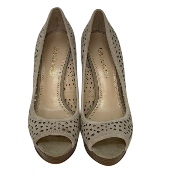 ENZO ANGIOLINI Nordstrom Shoes Heels Pumps Cream Suede Perforated Size 6.5 - Picture 2 of 13